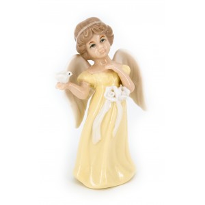 Ангел фарфоровый с цветами и голубем (в желтом платье)